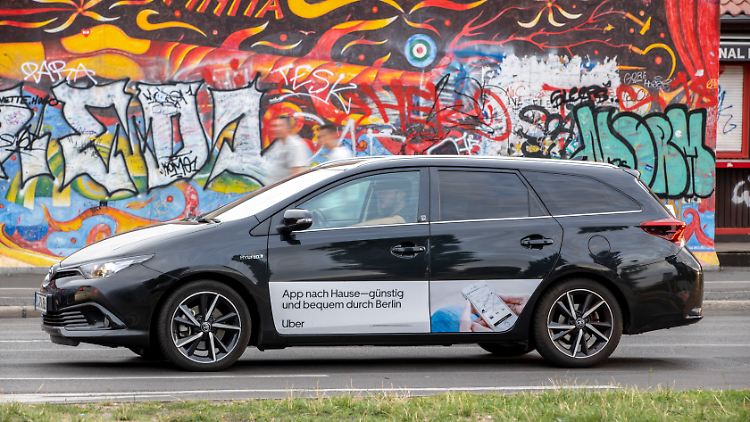 Uber-Deutschland-Chef Weigler kann die Vorwürfe des Sozialdumpings nicht nachvollziehen.