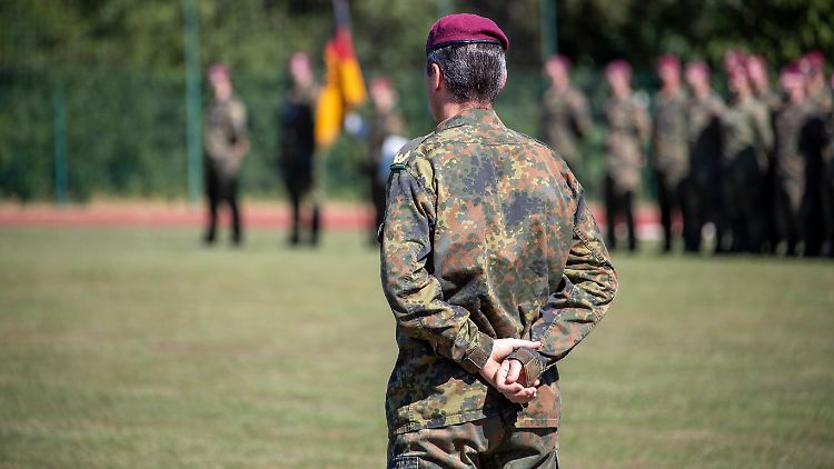 Das KSK hat in den vergangenen Jahren mehrfach Schlagzeilen gemacht, bei denen es um Extremismusfälle und verschwundene Munition ging.
