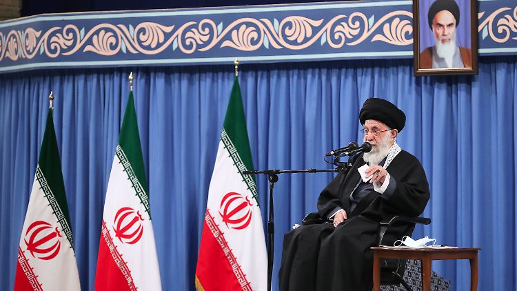 Der oberste Kopf des Mullah-Regimes: Ajatollah Chamenei. 