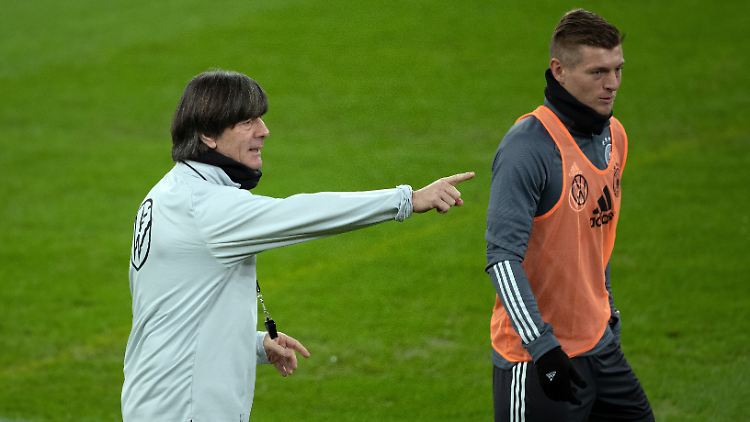 Haben nicht immer die gleichen Ansichten: Joachim Löw und Toni Kroos.