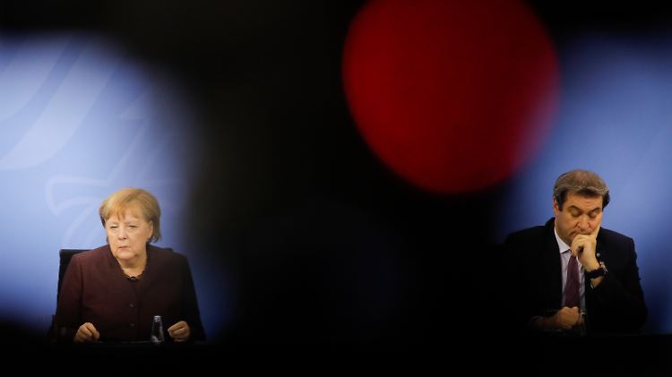 Angela Merkel liegt 14 Punkte vor dem Zweitplatzierten Markus Söder.