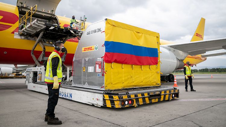 Eine Lieferung von Pfizer/Biontech trifft am 15. Februar in der kolumbianischen Hauptstadt Bogotá ein.