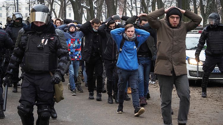 Wer sich Anweisungen der Sicherheitskräfte widersetzt, kann nun bis zu 30 Tage in Haft kommen.