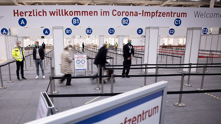 In den Impfzentren könnte bald deutlich mehr Betrieb herrschen. 