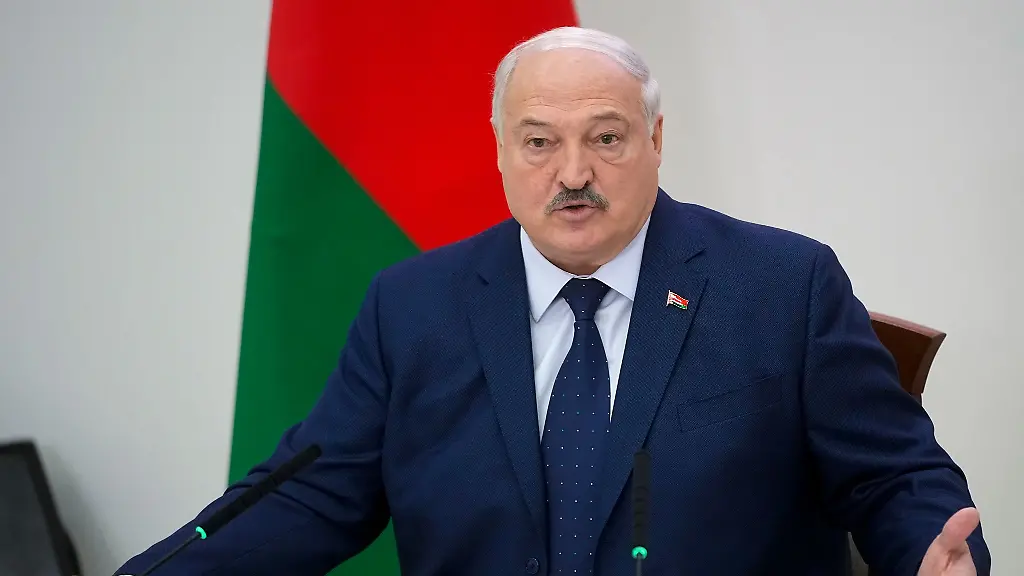 Lukaschenko-ist-seit-1994-an-der-Macht-und-will-noch-mindestens-fuenf-weitere-Jahre-regieren