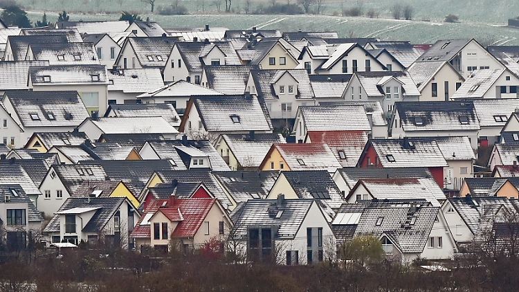 Ein Mehr- oder ein Einfamilienhaus - was ist besser fürs Klima?