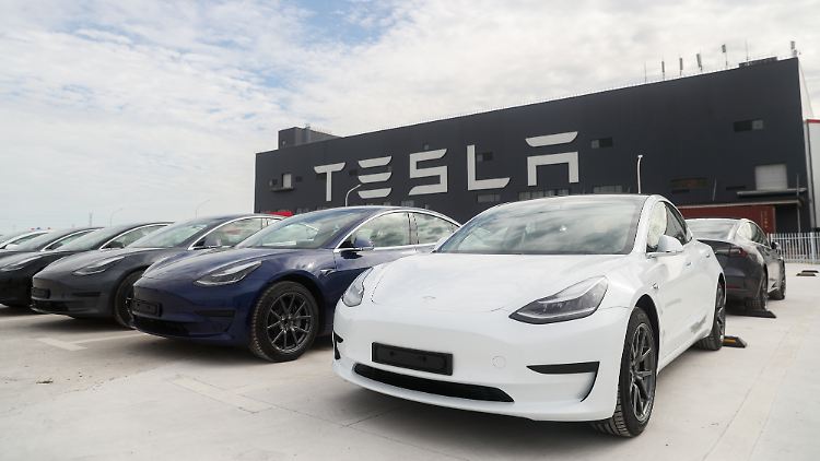 Laut CAR-Institut dürfte Tesla die Verkäufe Ende 2020  deutlich "gepusht" haben.