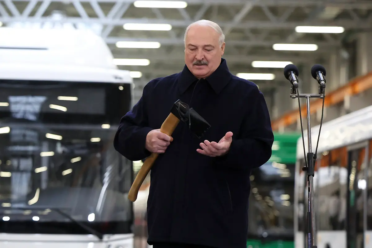 57613244611f569fdd900ee15bee3e71