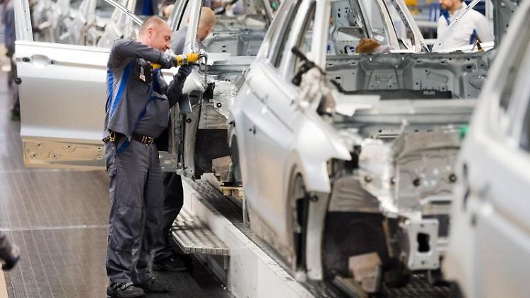 300 Dosen wurden an Volkswagen in Zwickau übergeben. 