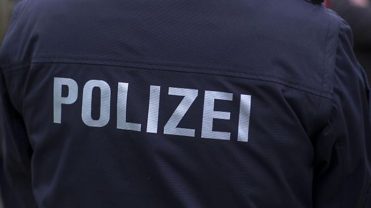 Die Polizei hat alle Hände voll damit zu tun, die Corona-Maßnahmen durchzusetzen.