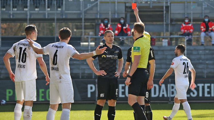 Erstmals in der Startelf, nach fünf Minuten Feierabend: Adam Susac leitete mit seinem Foul Osnabrücks Niederlage ein.