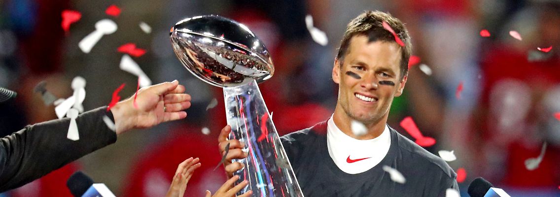 2021-02-08T120040Z_1470926115_15544815_RTRMADP_3_FOOTBALL-NFL.JPG