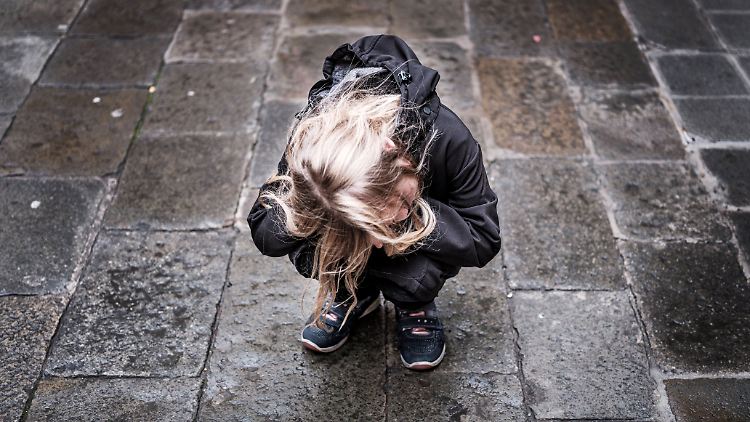Anlass für eine Therapie sind häufig Reaktionen auf schwere Belastungen und Anpassungsstörungen, etwa nach Trauererlebnissen oder Mobbing.