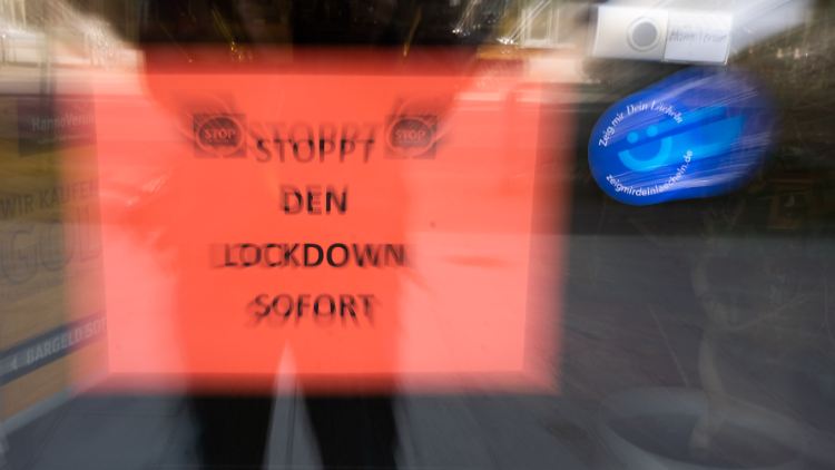 "Sofort" dürfte der Lockdown am Mittwoch nicht gestoppt werden - zunächst müssen mehr Schnelltests her.
