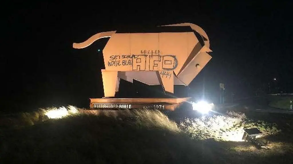 Der-Buxtehuder-Bulle-gilt-als-Wahrzeichen-seiner-Stadt