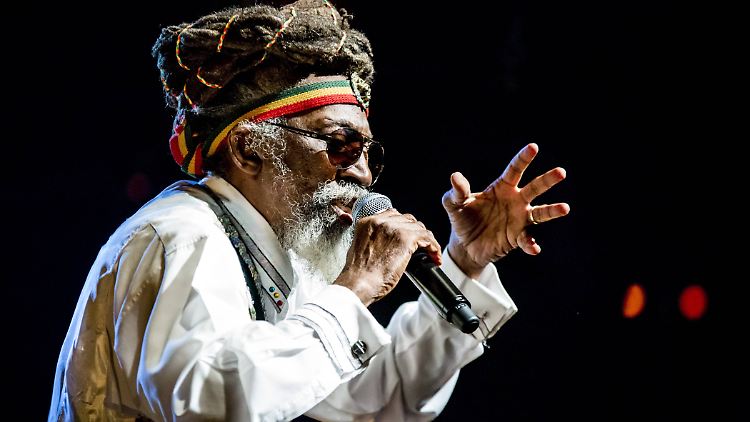 Aus religiösen Gründe verließ Bunny Wailer die Reggae-Formation um Bob Marley.