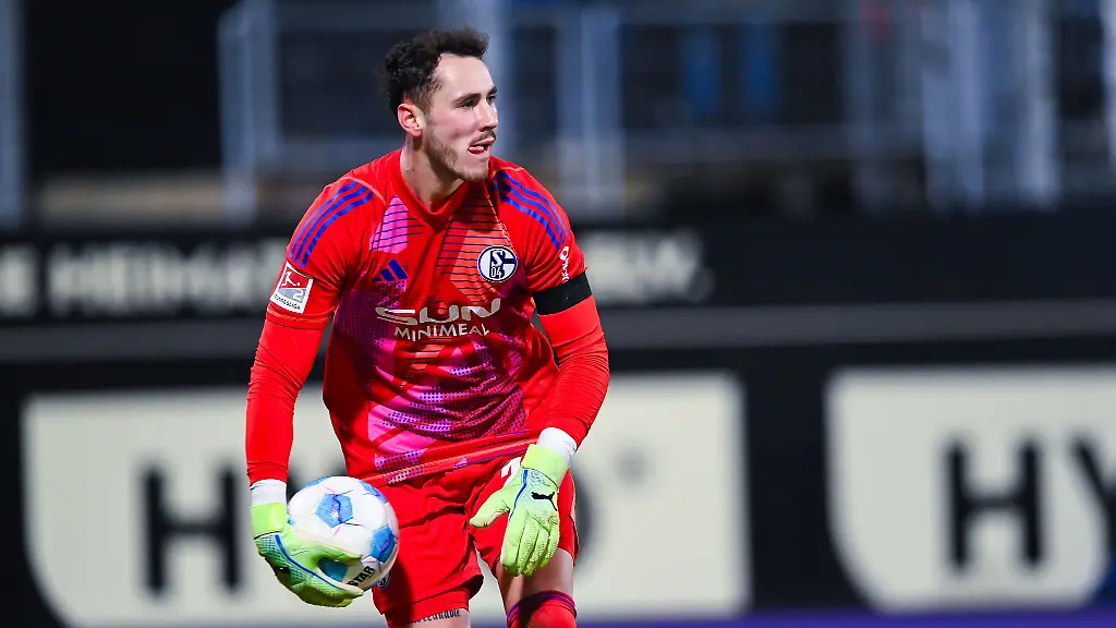 Schalkes-Justin-Heekeren-bleibt-zunaechst-die-Nummer-eins