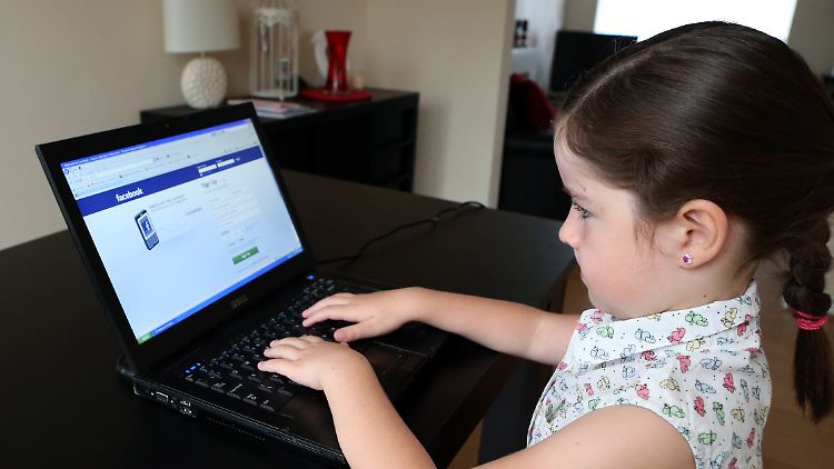 Gerade die Pandemie zeige, wie relevant Social Media und Gaming für Kinder und Jugendliche heute seien, sagt Bundesfamilienministerin Giffey.