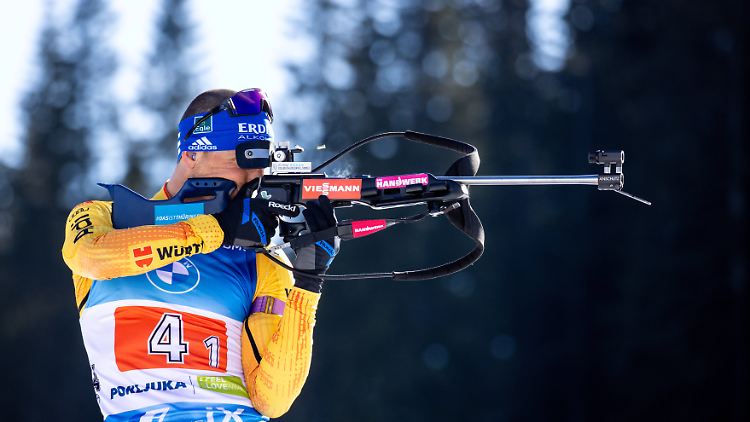 Nur 13 Tage nach dem blamablen siebten Platz bei der WM kämpften sich die Biathleten um Erik Lesser beim Weltcup zum Sieg.