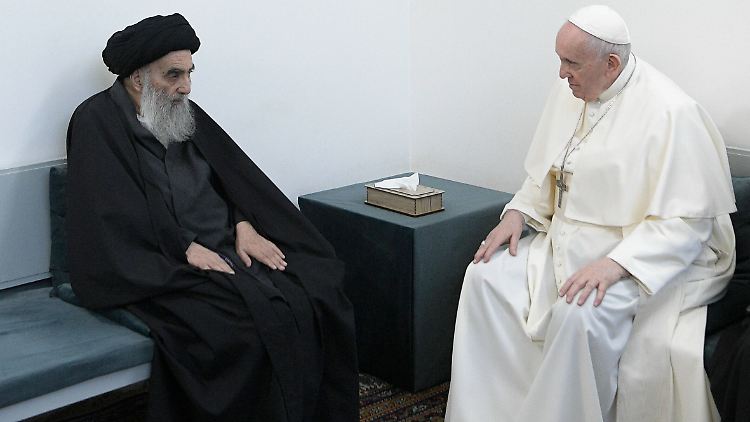 Sistani ließ nach dem Treffen mit dem Papst dieses Foto veröffentlichen.