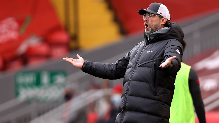 Wieder kein Sieg mit dem FC Liverpool: Jürgen Klopp ist sichtlich genervt.