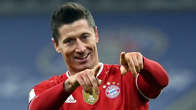 Robert Lewandowski, Lebensversicherung.