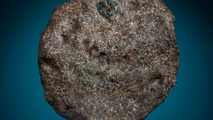 Ein Stück von Erg Chech 002: Die Hauptmasse des Meteoriten befindet sich im Maine Mineral & Gem Museum.