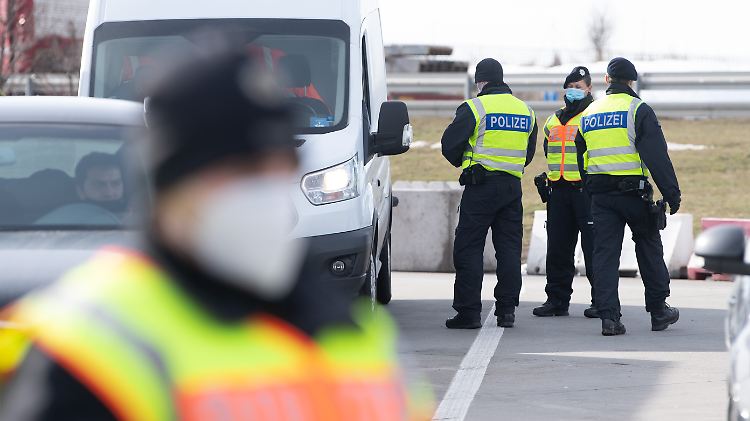 Viel ist das nicht: Jeder Bundespolizist wurde in den vergangenen 12 Monaten im Schnitt ein Mal auf das Coronavirus getestet.