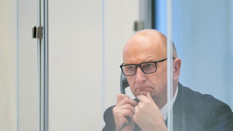 Brandenburgs Ministerpräsident Dietmar Woidke will verhindern, dass "harte Grundrechtseinschränkungen" automatisch erfolgen.