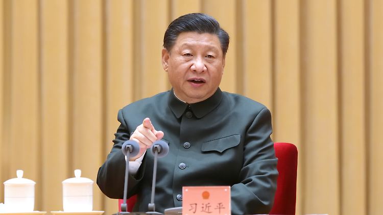 Präsident Xi hat die Wahlrechtsreform nun verfügt - Kritik aus dem Hongkonger Parlament muss er nun wohl nicht mehr fürchten.