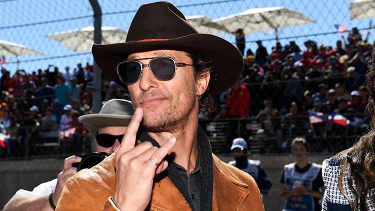 Texanische Folklore verkörpert McConaughey zumindest schon perfekt.