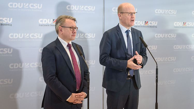 Die Unionsfraktion war unter anderem durch Georg Nüßlein (l.) in Bedrängnis geraten.