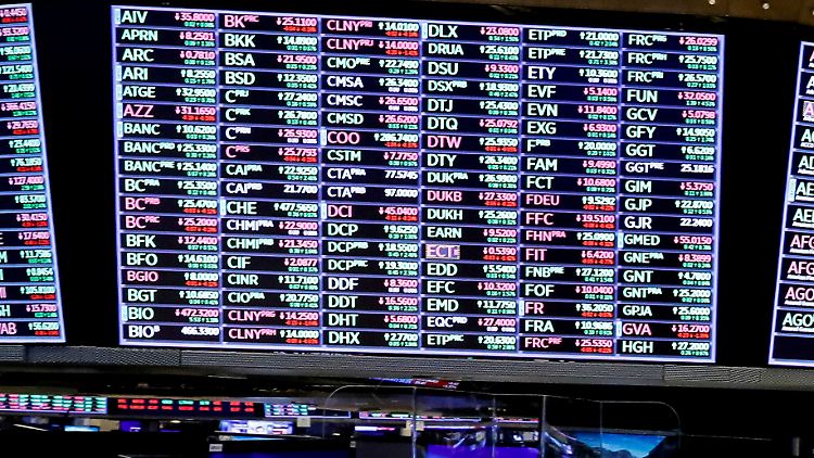 Viel grün, aber auch viel rot - das Bild an der Wall Street war gemischt.