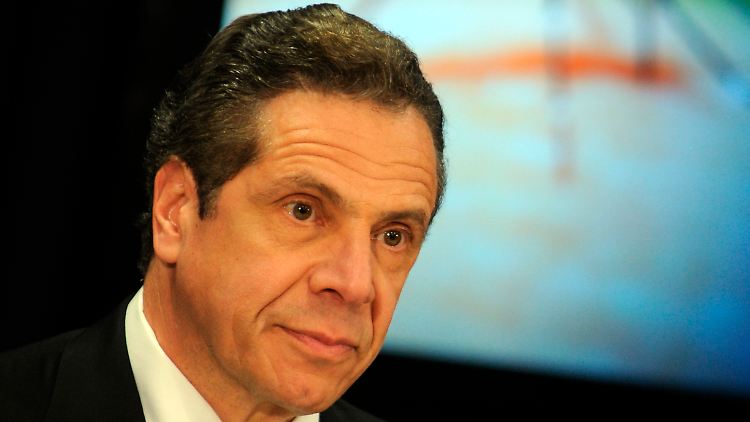 Cuomo schließt einen vorzeitigen Amtsverzicht bislang aus.