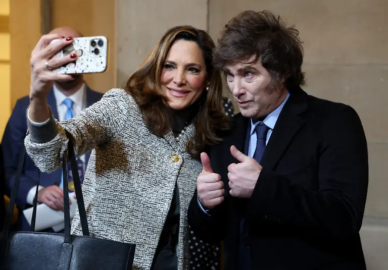 84e47b7cee730f3d94d586d5f6075b38