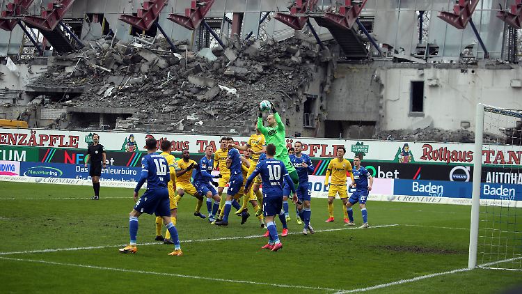 Baustellen-Romantik: Der KSC und Eintracht Braunschweig trennten sich torlos.