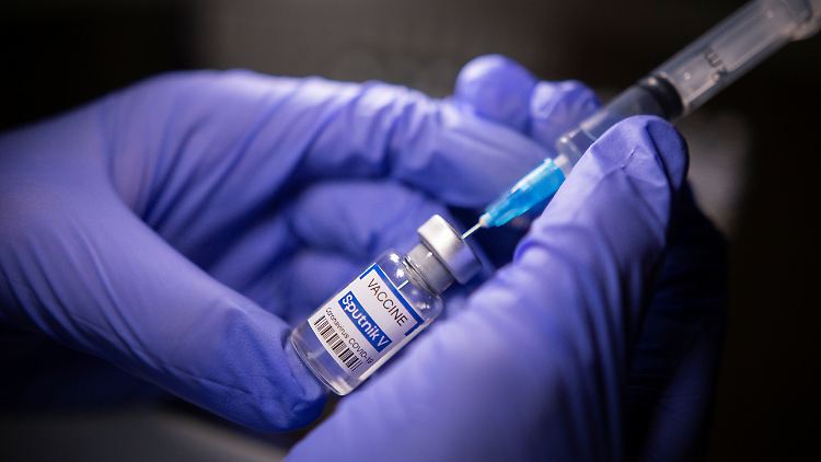 Der russische Corona-Impfstoff Sputnik V soll wohl auch in Deutschland produziert werden.