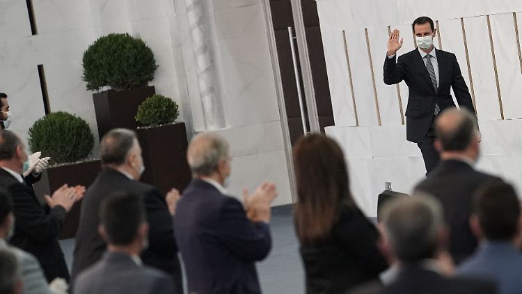 Großbritannien verhängt Sanktionen gegen Verbündete des syrischen Diktators Assad.