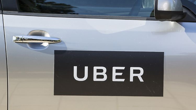 Uber will seine Fahrer in Großbritannien künftig wie Mitarbeiter behandeln.