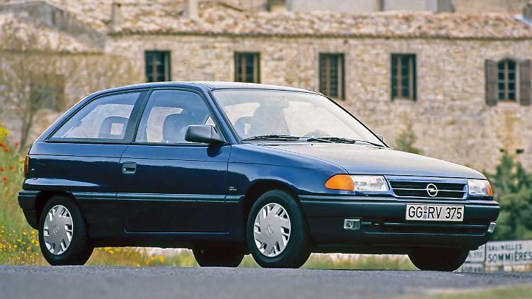 1991 löste der Opel Astra (F) den Kadett ab. Ziel der Rüsselsheimer war es, in der Kompaktklasse endlich wieder Zeichen zu setzen.