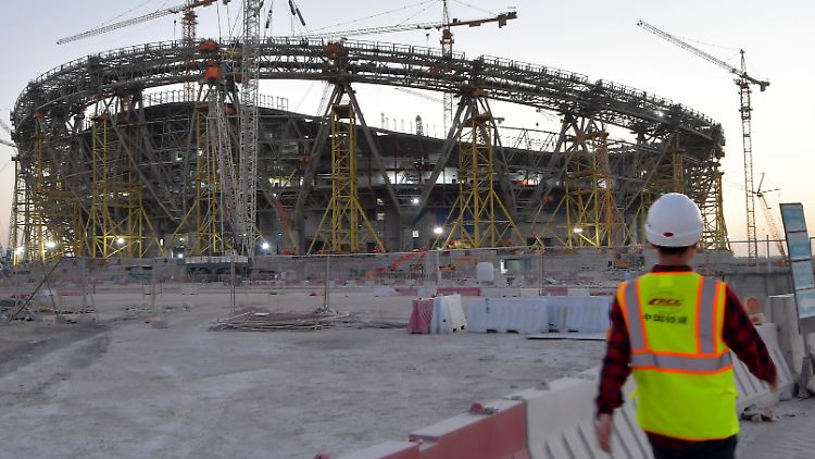 Die Lage der Arbeiter in Katar ist weiterhin miserabel.