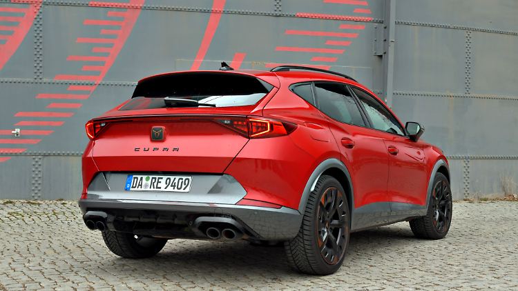 Ein Heck, das später in den Annalen der Sportwagen-Historie unter dem Eintrag Cupra Formentor VZ zu sehen sein wird.