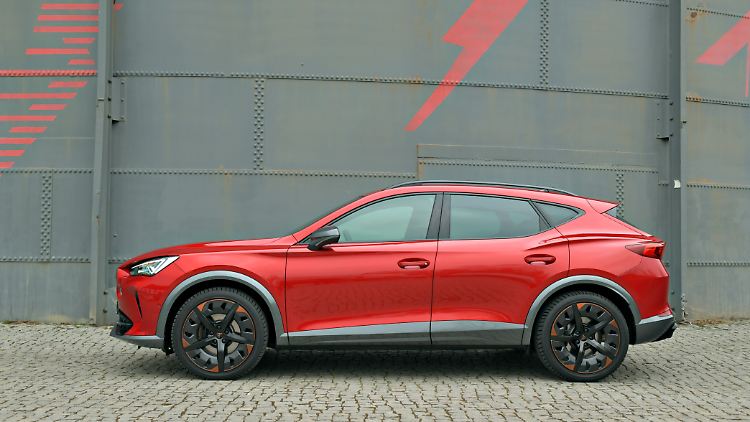In der Silhouette erkennt man am besten, dass der Cupra Formentor eine ganz eigene Formsprache hat.