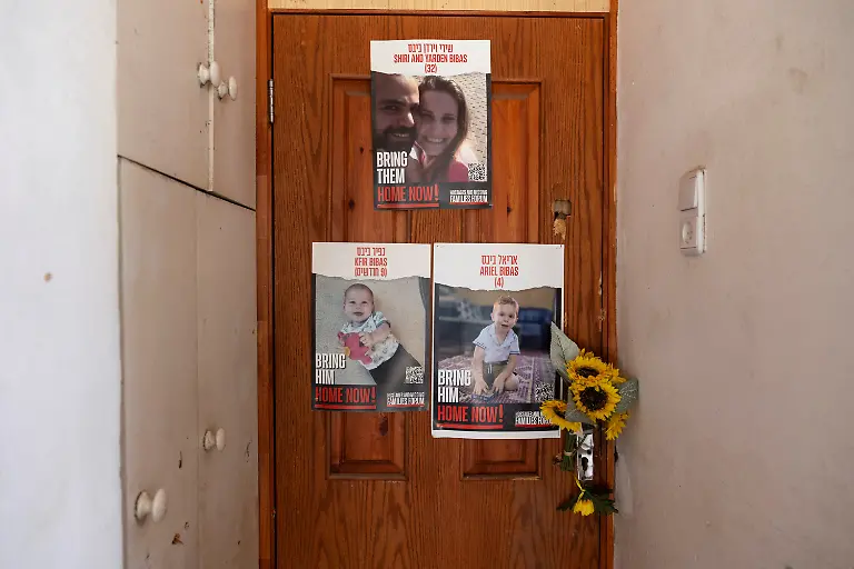 2024-10-06T183849Z-197291349-RC20BAAQ65SX-RTRMADP-3-ISRAEL-PALESTINIANS-ANNIVERSARY-OCT-7