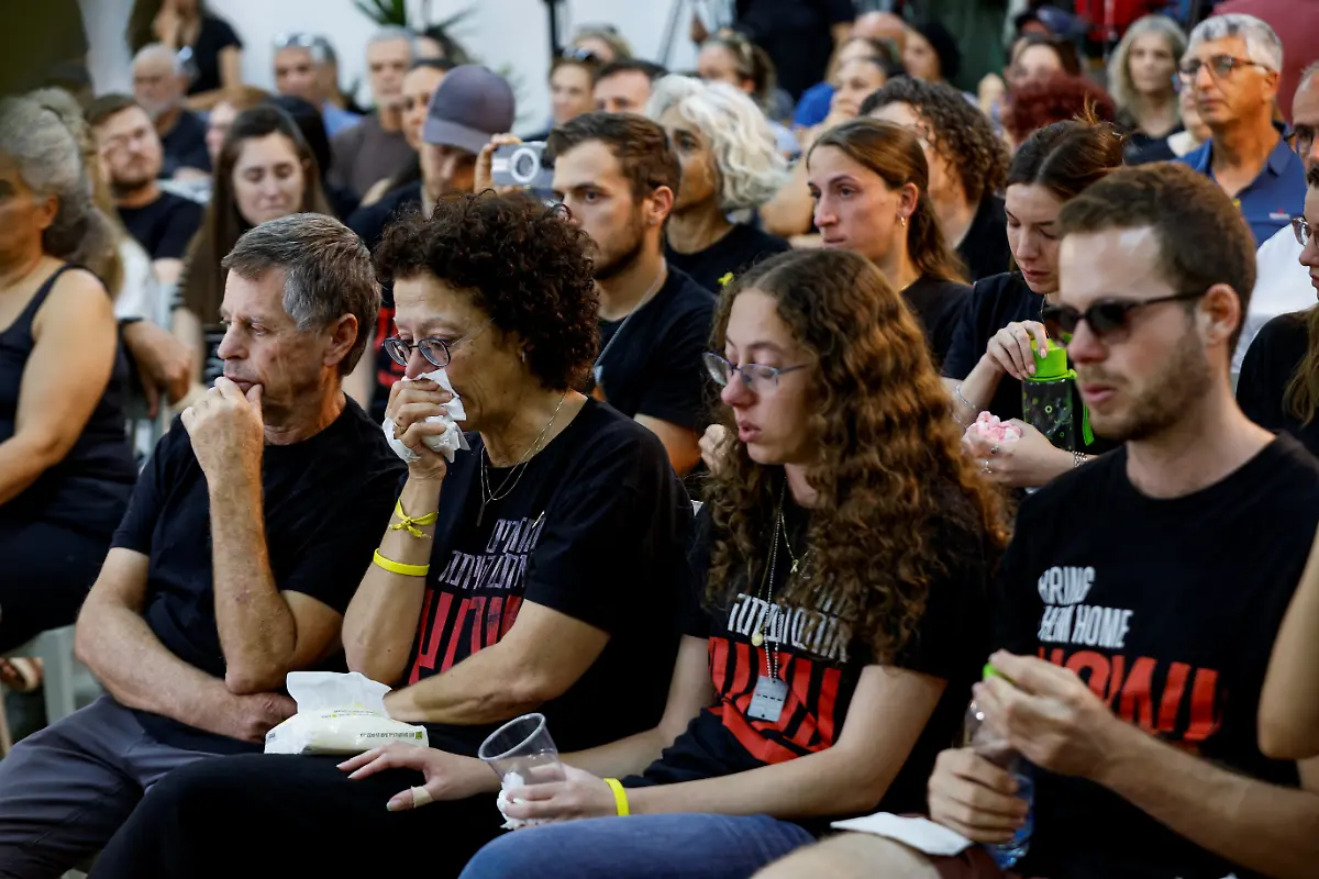 2024-07-24T160026Z-1649145672-RC2Q19A5ER9A-RTRMADP-3-ISRAEL-PALESTINIANS-HOSTAGE-MEMORIAL