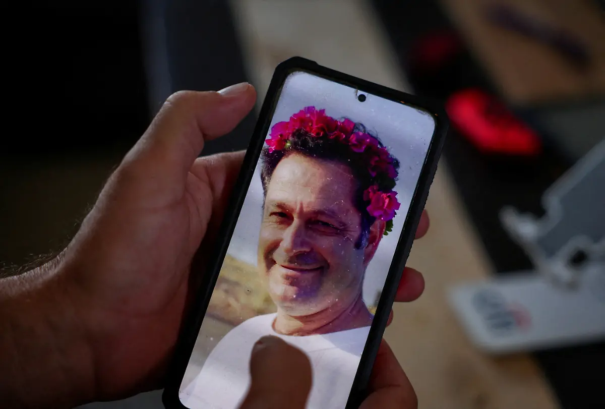 2024-08-20T205502Z-1609156700-RC2KJ9ASCGQC-RTRMADP-3-ISRAEL-PALESTINIANS-HOSTAGES-FAMILY