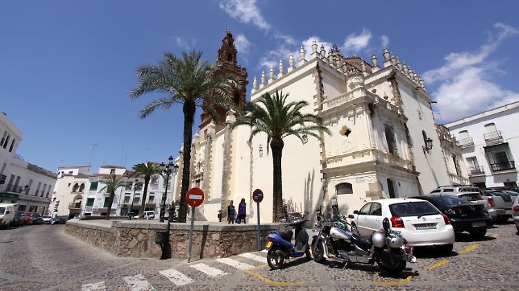Geschichte an jeder Ecke: Jerez de los Caballeros ist die Heimat mehrerer berühmter Konquistadoren - und auch die Wiege des iberischen Eichelschinkens.