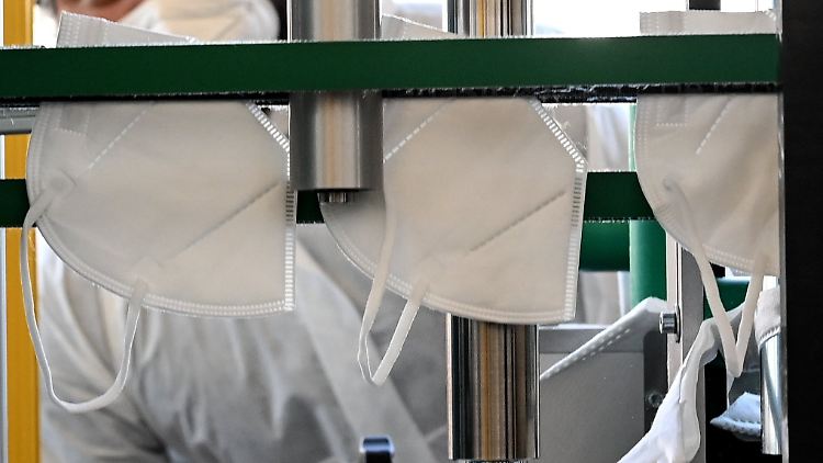 Technisat produziert monatlich nach eigenen Angaben rund 13 Millionen FFP2-Masken. 