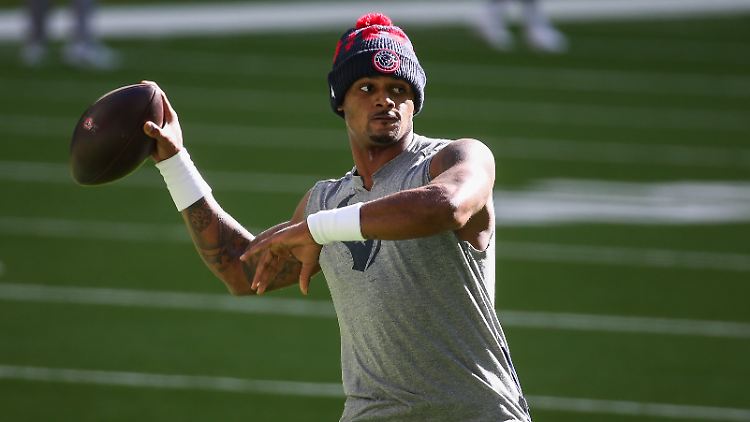 Quarterback Deshaun Watson wird mehrfach wegen angeblicher sexueller Übergriffe verklagt.