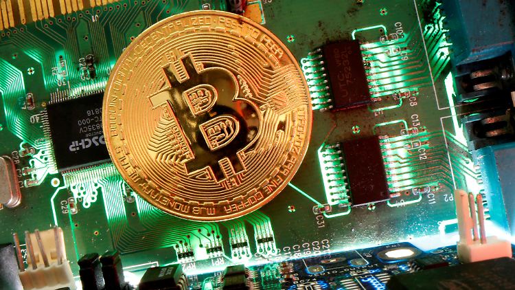 Derzeit kostet ein Bitcoin rund 60.000 US-Dollar - etwa doppelt so viel wie zu Jahresbeginn und sechsmal so viel wie im vergangenen Herbst.